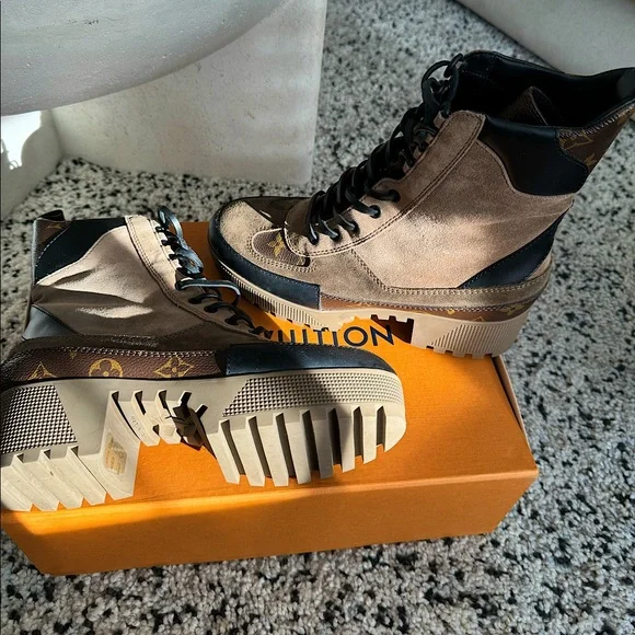 Louis Vuitton Laureate Desert Boot Size 39 - Picture 3 of 4